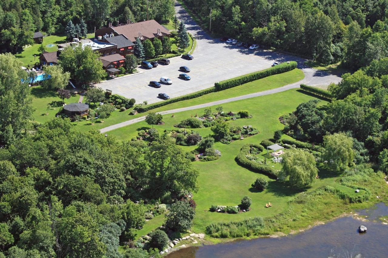 Auberge Des Gallant Rigaud Esterno foto